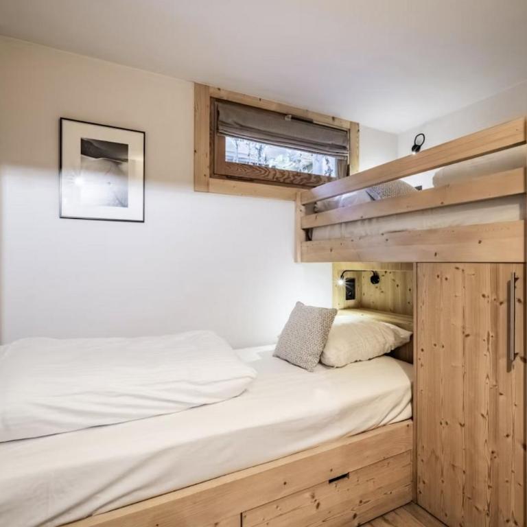 MeribelRegarsHome - Two-Bedroom Apartment - 15