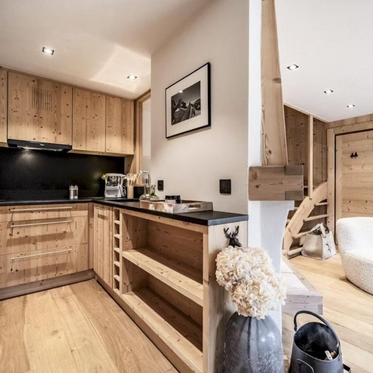 MeribelRegarsHome - Two-Bedroom Apartment - 10