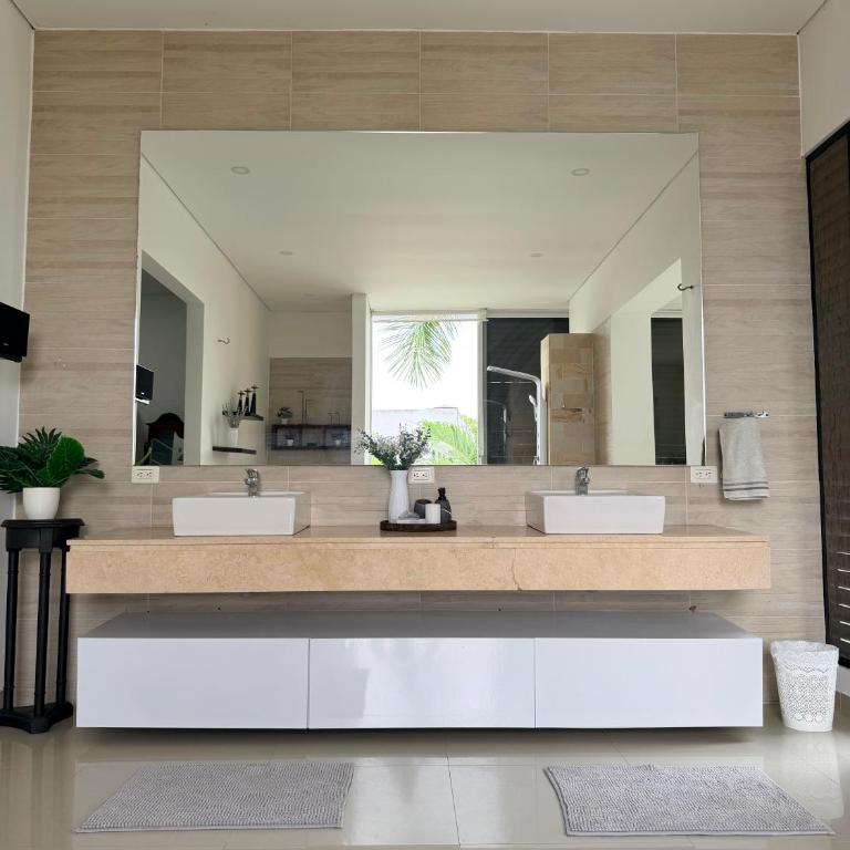 Casa campestre condominio Lagos del peñón - Casa de 5 dormitorios - 16
