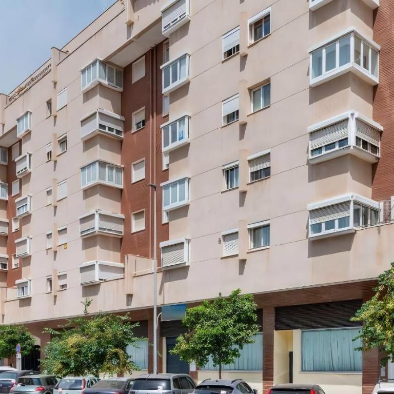 Apartamento Estación María Zambrano y Playa, Disfruta 90m2 junto al AVE con Jacuzzi y Parking Privados! - Apartamento de 2 dormitorios - 26