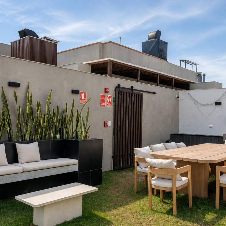 San Isidro Executive: 2 Escritorios + AC + Balcón - Apartamento - 30