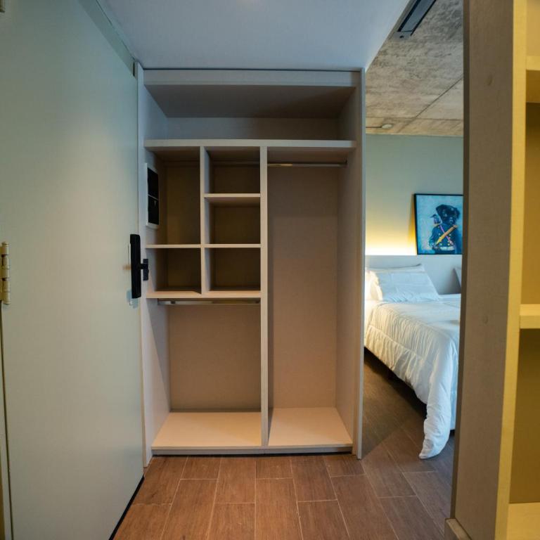 Anything Rooms - Standard Studio - 6