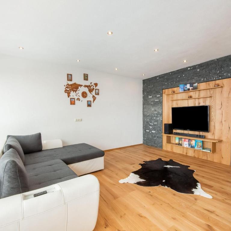 Chalet in Stuhlfelden near Ski Slopes - Four-Bedroom Vacation Home - 30