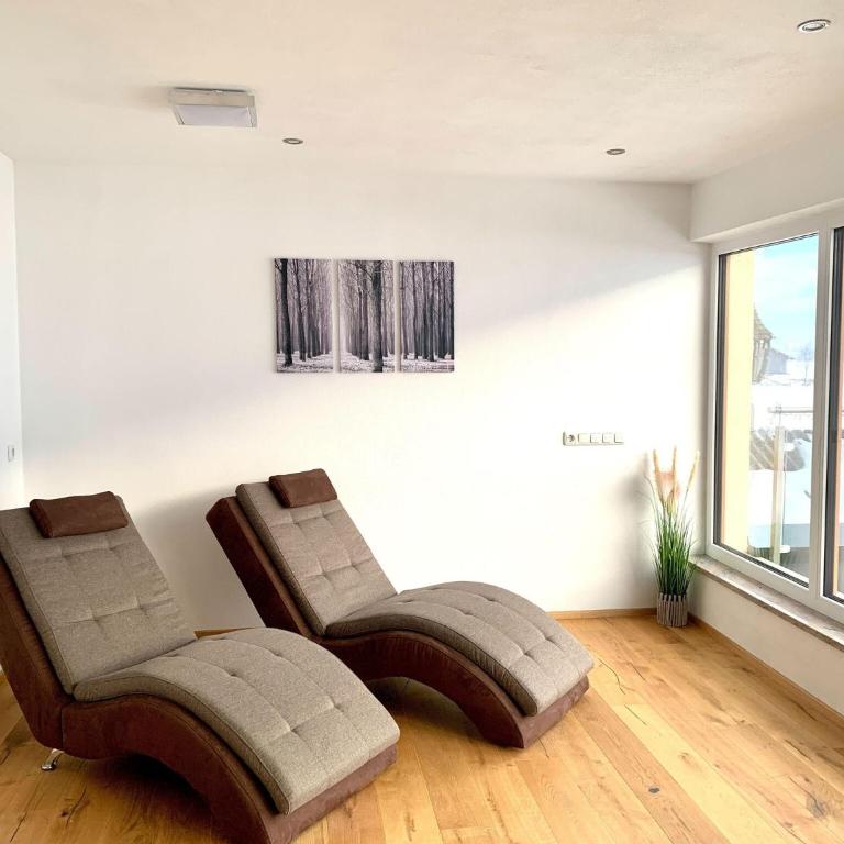 Chalet in Stuhlfelden near Ski Slopes - Four-Bedroom Vacation Home - 49