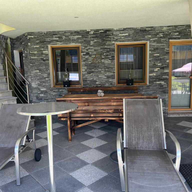 Chalet in Stuhlfelden near Ski Slopes - Four-Bedroom Vacation Home - 43