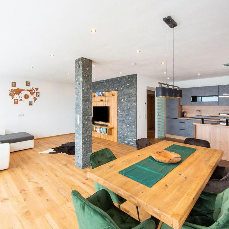 Chalet in Stuhlfelden near Ski Slopes - Four-Bedroom Vacation Home - 31