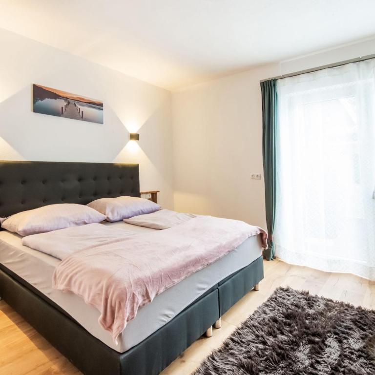 Chalet in Stuhlfelden near Ski Slopes - Four-Bedroom Vacation Home - 34