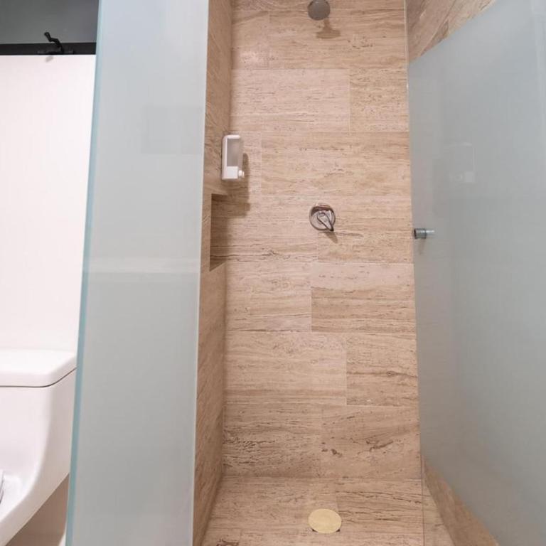Syrena Luxury Downtown Studios - Apartment with Balcony - 17