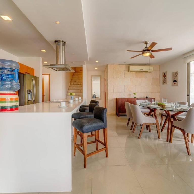 Coastal Oasis W Spa Tub Near Beach & 5Th Ave - Appartement 2 Chambres avec Balcon - 3