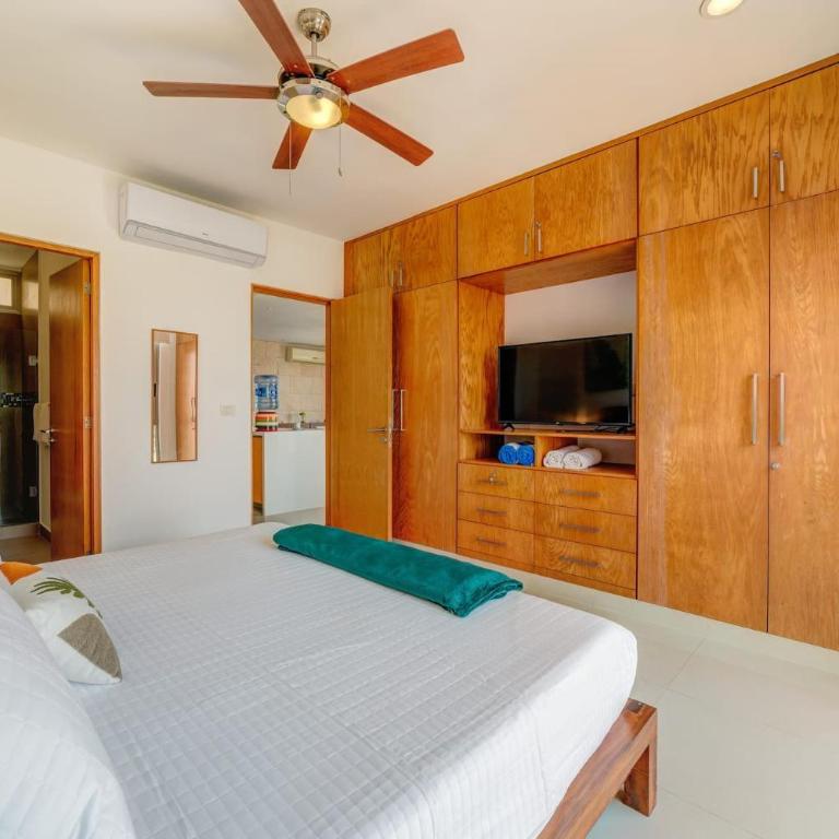 Coastal Oasis W Spa Tub Near Beach & 5Th Ave - Appartement 2 Chambres avec Balcon - 13