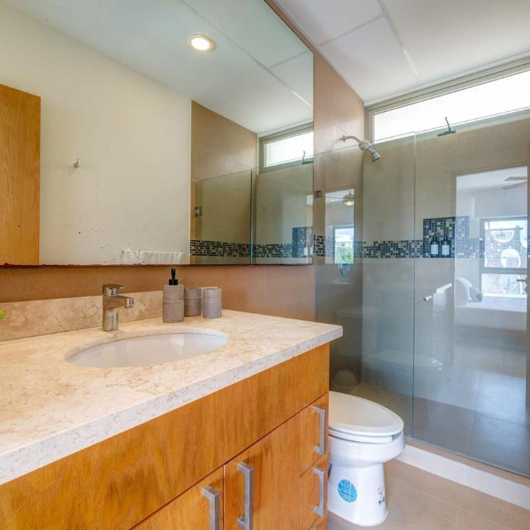 Coastal Oasis W Spa Tub Near Beach & 5Th Ave - Appartement 2 Chambres avec Balcon - 15