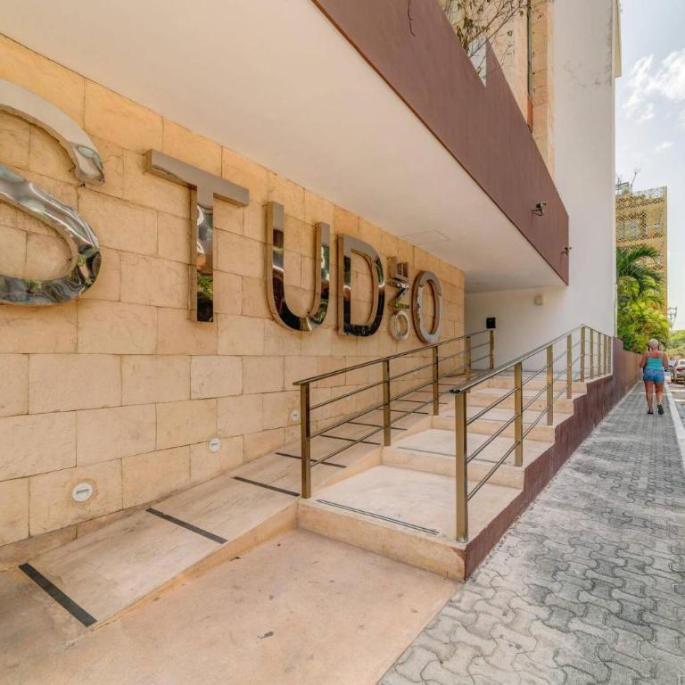 Coastal Oasis W Spa Tub Near Beach & 5Th Ave - Appartement 2 Chambres avec Balcon - 24