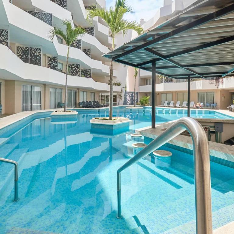 2Br W Dual Pools, Near Beach & 5Th Ave - Apartment mit 2 Schlafzimmern und Balkon - 50