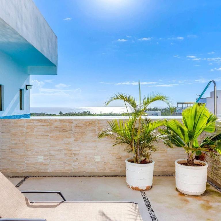 Ocean-View Studio W Gym, Pool & Balcony - Apartamento con balcón - 7