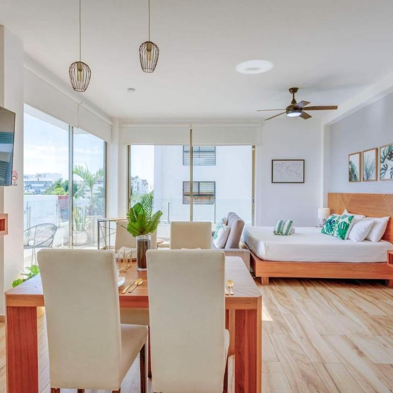 Ocean-View Studio W Gym, Pool & Balcony - Apartamento con balcón - 14
