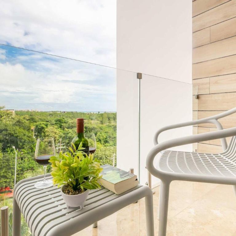 Rooftop Pool Studio Steps To Coco Beach - Apartment mit Balkon - 5