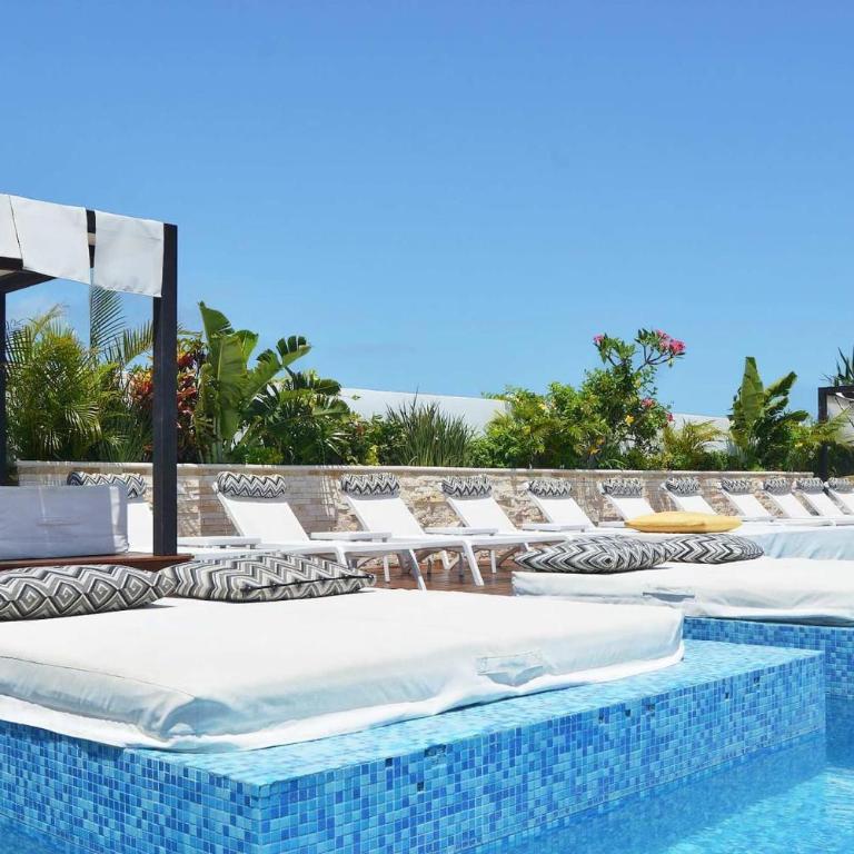 2Br Condo W Pools, Gym & Balcony, Steps To Beach - Two-Bedroom Apartment with Balcony - 10