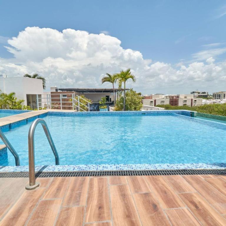 Centric 2Br, 2 Pools, Near Beach & 5Th Ave - Two-Bedroom Apartment with City View - 37