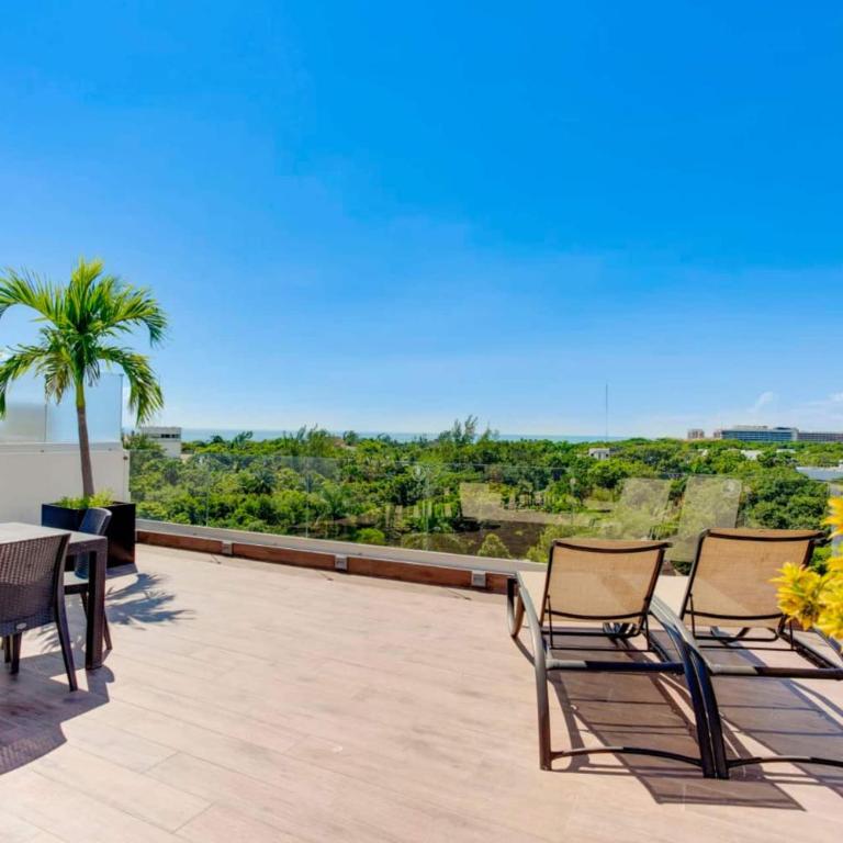 Oceanview Condo W Rooftop Plunge Pool - Two-Bedroom Apartment with Balcony - 13