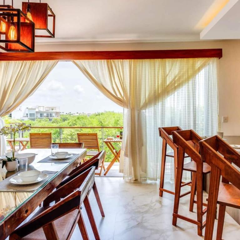 Oceanview Condo W Rooftop Plunge Pool - Two-Bedroom Apartment with Balcony - 16
