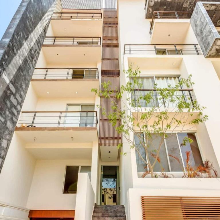 Oceanview Condo W Rooftop Plunge Pool - Two-Bedroom Apartment with Balcony - 31