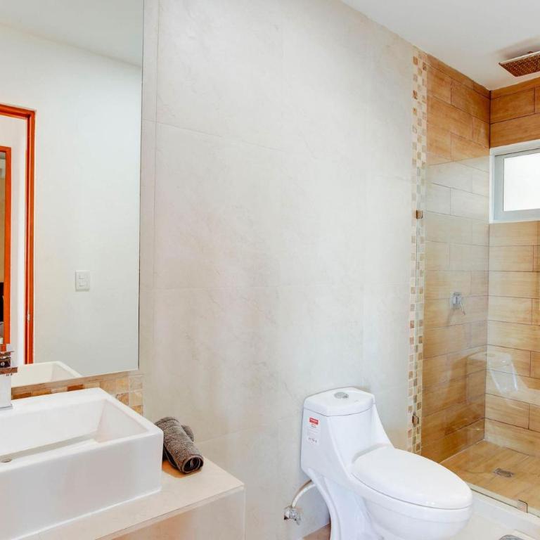 Oceanview Condo W Rooftop Plunge Pool - Three-Bedroom Apartment with Balcony - 25