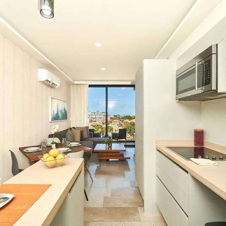 2 Bdrm Ocean View Private Pool Heart Of Town - Apartment mit 2 Schlafzimmern und Balkon - 9