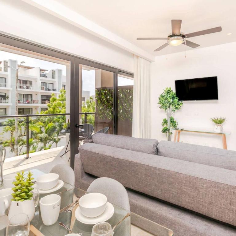 1Br Condo W Pool & Gym - Apartment mit 1 Schlafzimmer und Balkon - 7