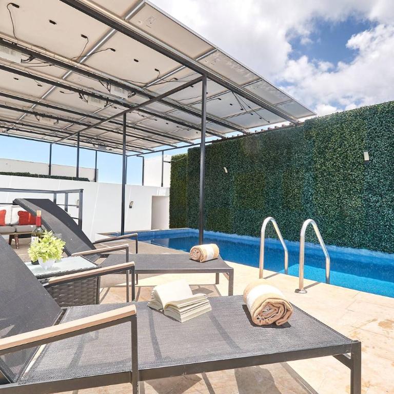 2 Bdrm Ocean View Private Pool Heart Of Town - Apartment mit 2 Schlafzimmern und Balkon - 40