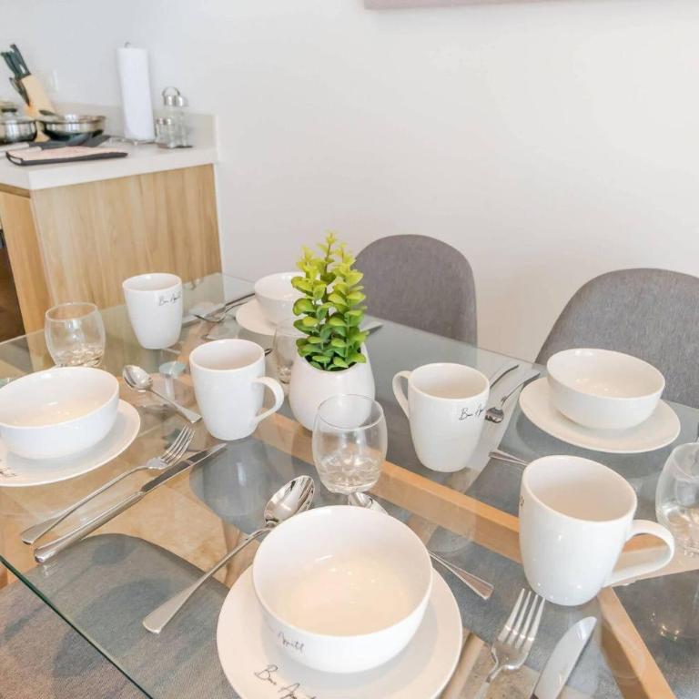 1Br Condo W Pool & Gym - Apartment mit 1 Schlafzimmer und Balkon - 9