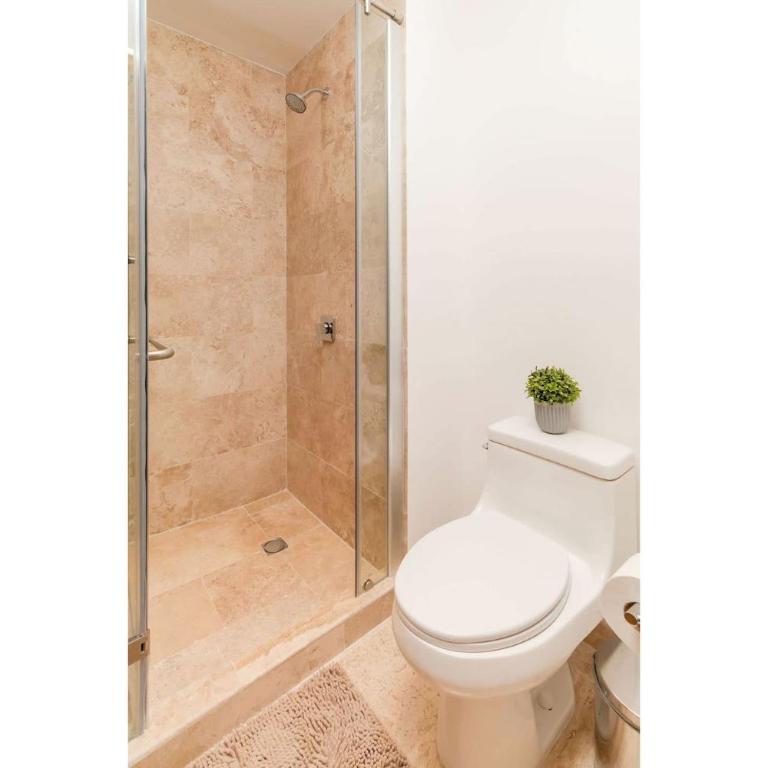 1Br Condo W Pool & Gym - Apartment mit 1 Schlafzimmer und Balkon - 19