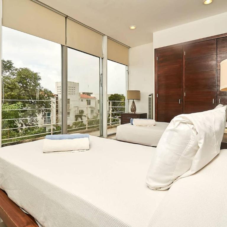 3Br Condo W Pool & Bbq Grill - One-Bedroom Apartment with Garden View - 24