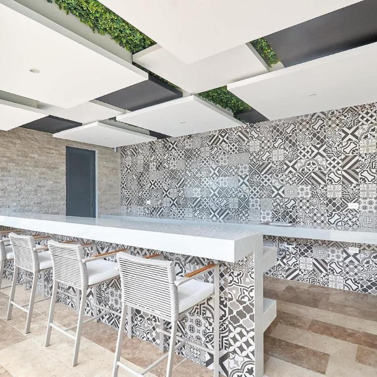 Coastal Escape W Rooftop Pool, Gym & Beach Walk - Appartement 1 Chambre - 17
