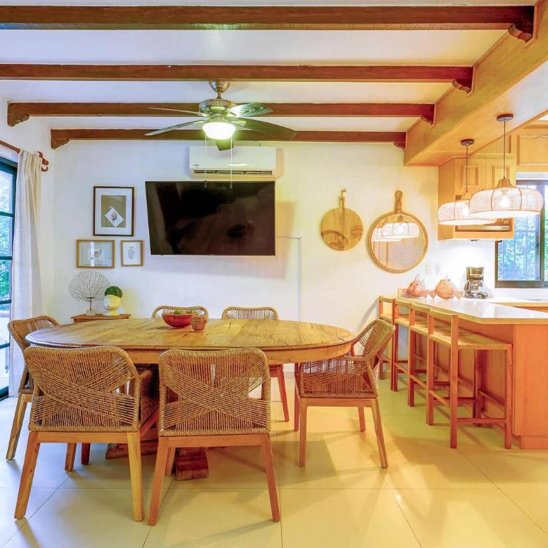 6Br Villa W Pool, Bbq & Backyard - Appartement avec Balcon - 3
