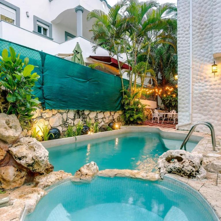 6Br Villa W Pool, Bbq & Backyard - Appartement avec Balcon - 12