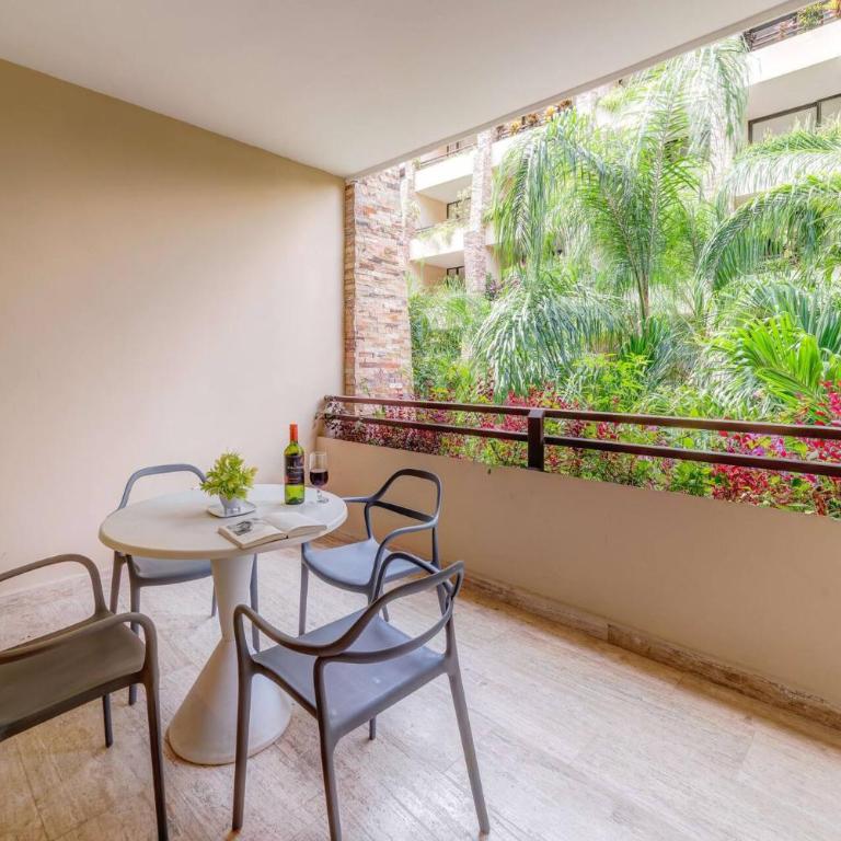 Syrena Luxury Downtown Studios - Apartment with Balcony - 5