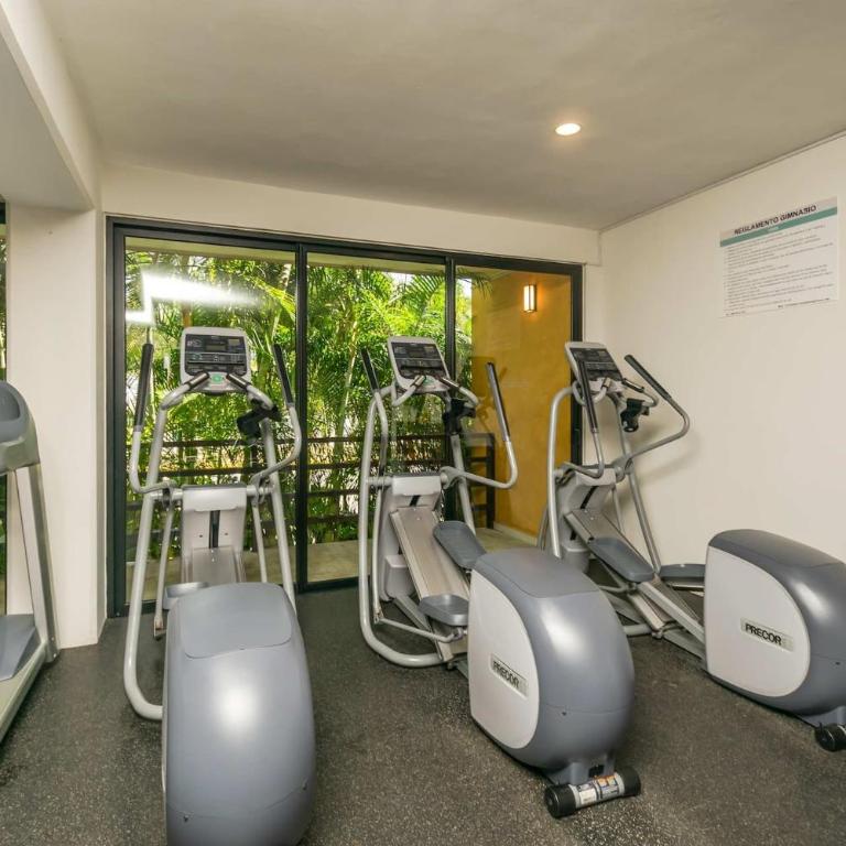 Quiet Condo W Rooftop Pool, Backyard & Parking - Appartement 2 Chambres avec Balcon - 7