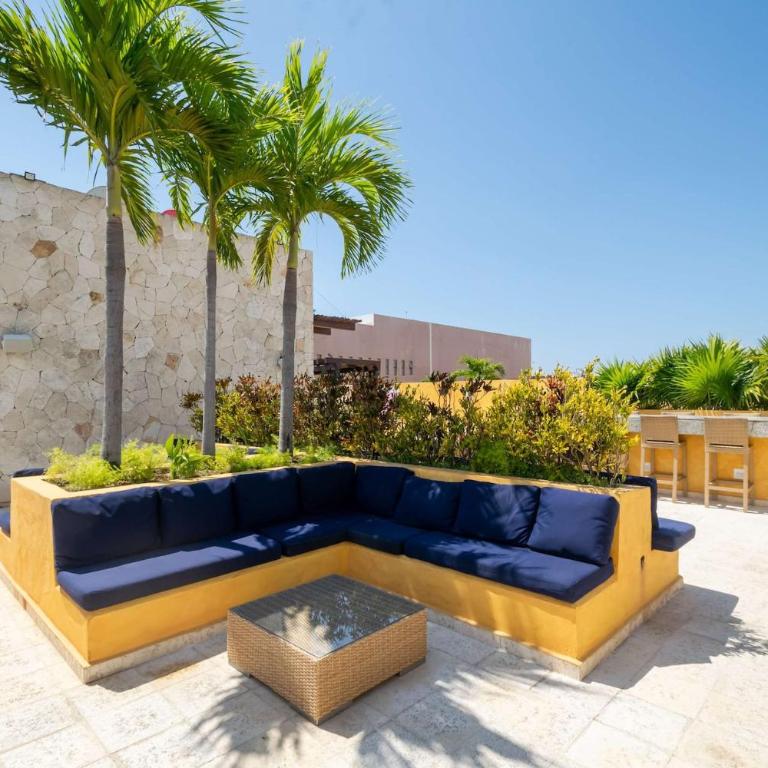 Quiet Condo W Rooftop Pool, Backyard & Parking - Appartement 2 Chambres avec Balcon - 25