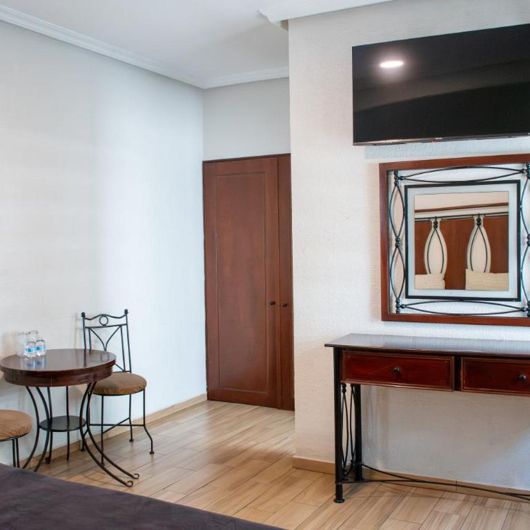 Hotel Alcazar - Guadalajara Centro Historico - Zimmer mit Queensize-Bett - 5