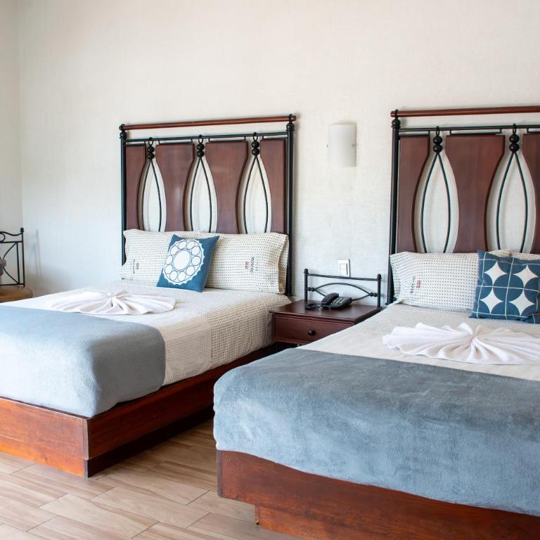 Hotel Alcazar - Guadalajara Centro Historico - Doppelzimmer mit 2 Doppelbetten - 3