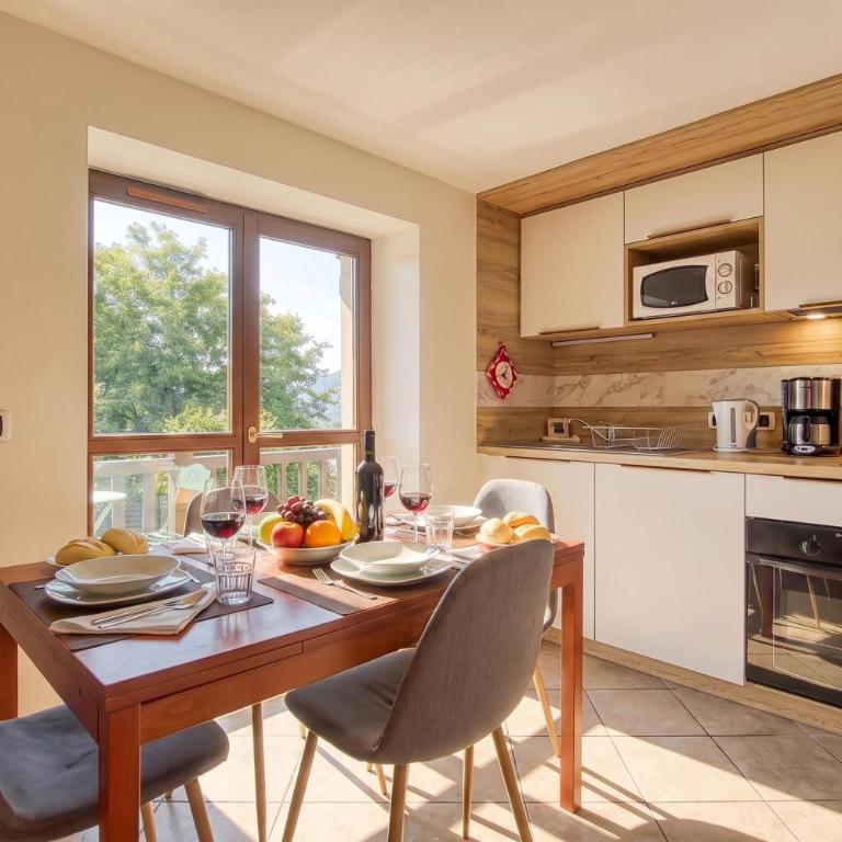 St. Gervais Le Bois des Fées2 Thermal Spa & Ski Retreat - Happy Rentals - Apartment mit Balkon - 1