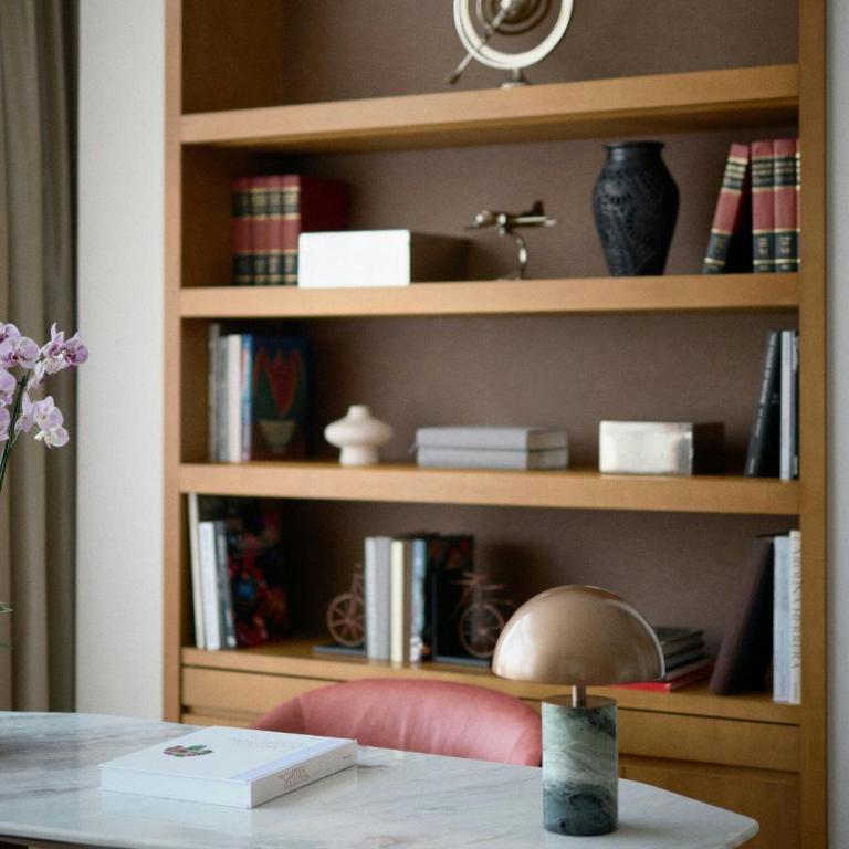 The St. Regis Mexico City - Suite Astor con vistas a la avenida Reforma - Servicio de mayordomo - 1 cama extragrande - 9