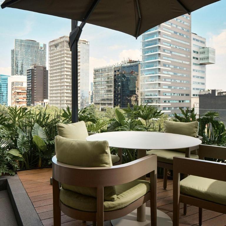 The St. Regis Mexico City - Habitación Grand Deluxe con servicio de mayordomo - 2 camas grandes - 2