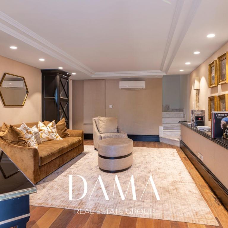 Modern villa with pool, garden, 4 bedrooms - Villa - 24