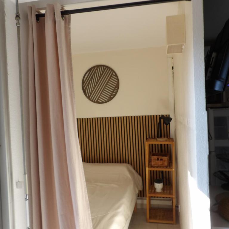 Les-Mimosas , Calme avec Climatisation, Parking Privé et WiFi , par Les Mimosas de Virginie - Appartement 2 Chambres - 16