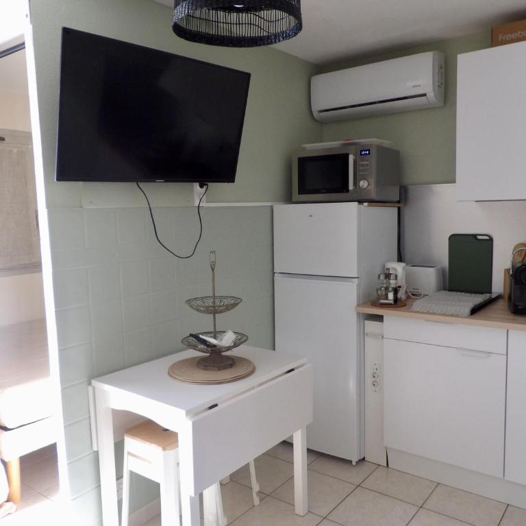 Les-Mimosas , Calme avec Climatisation, Parking Privé et WiFi , par Les Mimosas de Virginie - Appartement 2 Chambres - 21
