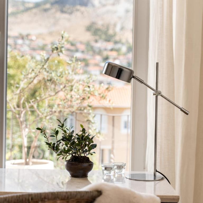 Garden Apartment - Apartman sa 2 Spavaće Sobe i Balkonom - 1