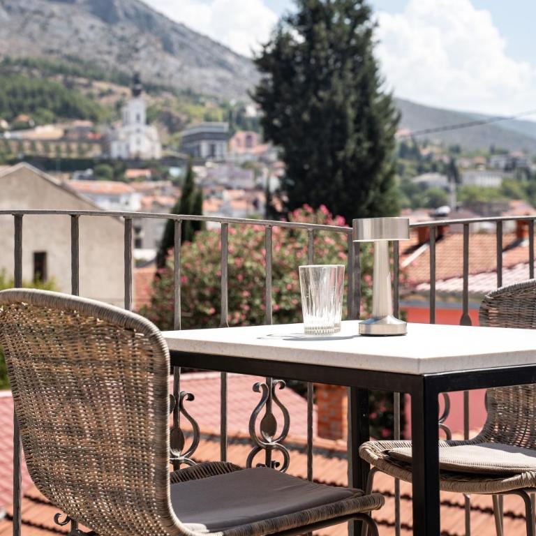 Garden Apartment - Apartman sa 2 Spavaće Sobe i Balkonom - 2