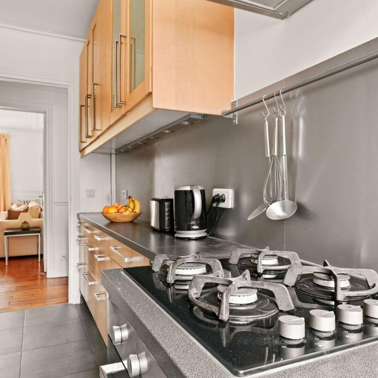 BnBNova - 2BR - Near Eiffel Tower and Montparnasse - Appartement - 10