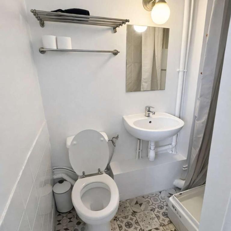 Jolie studio 25m2 bien equipe 2P - Paris 20 - Studio - 9
